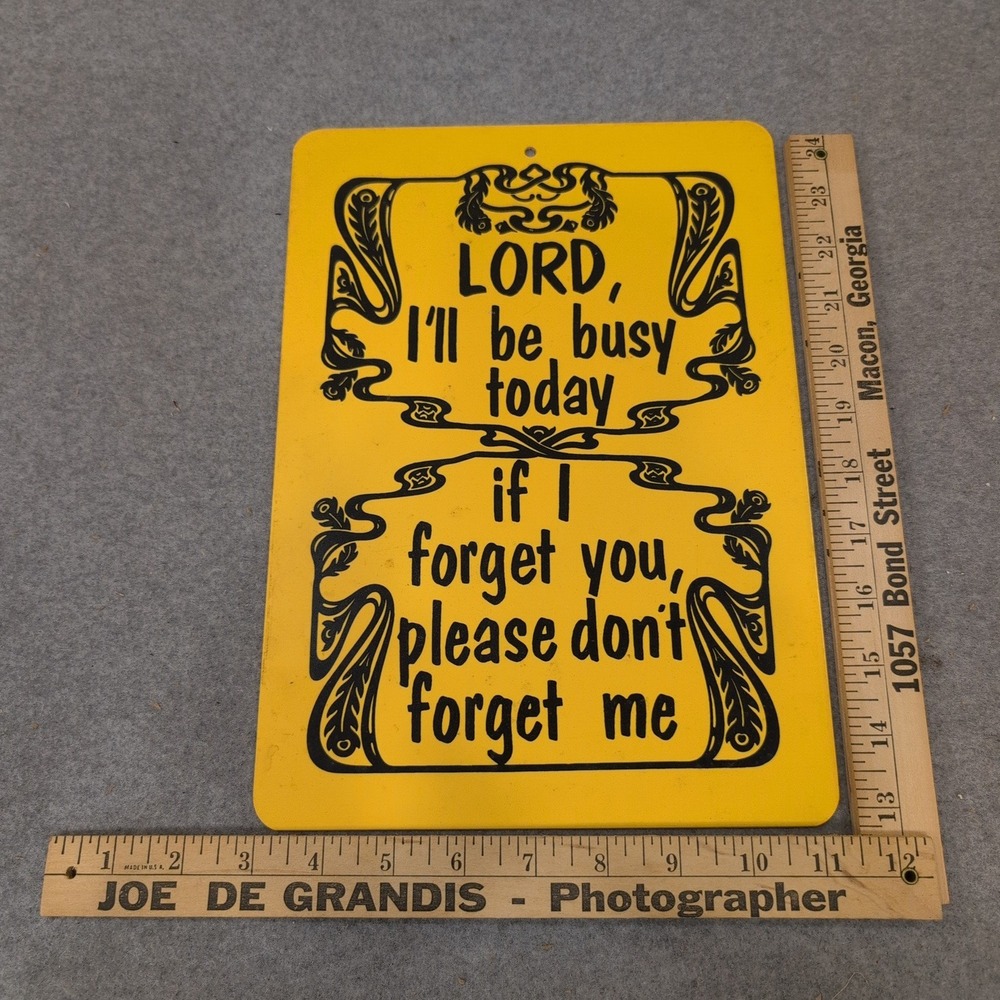 Vintage Style Yellow Metal Religious Prayer Sign Lord Dont Forget Me Wall Decor - Picture 2 of 3